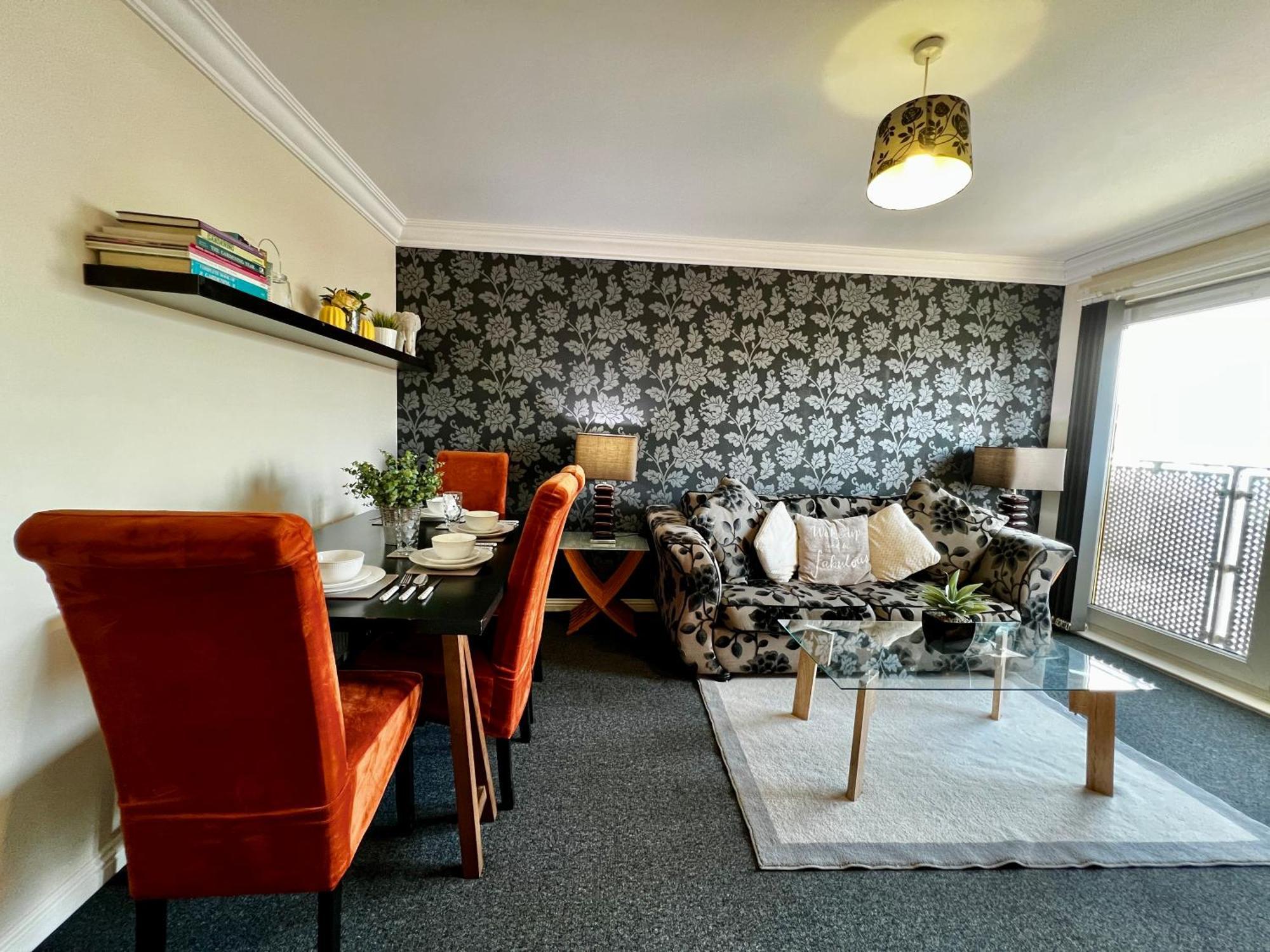 グラスゴーStylish Modern Flat With Juliet Balcony & Parkingアパートメント エクステリア 写真