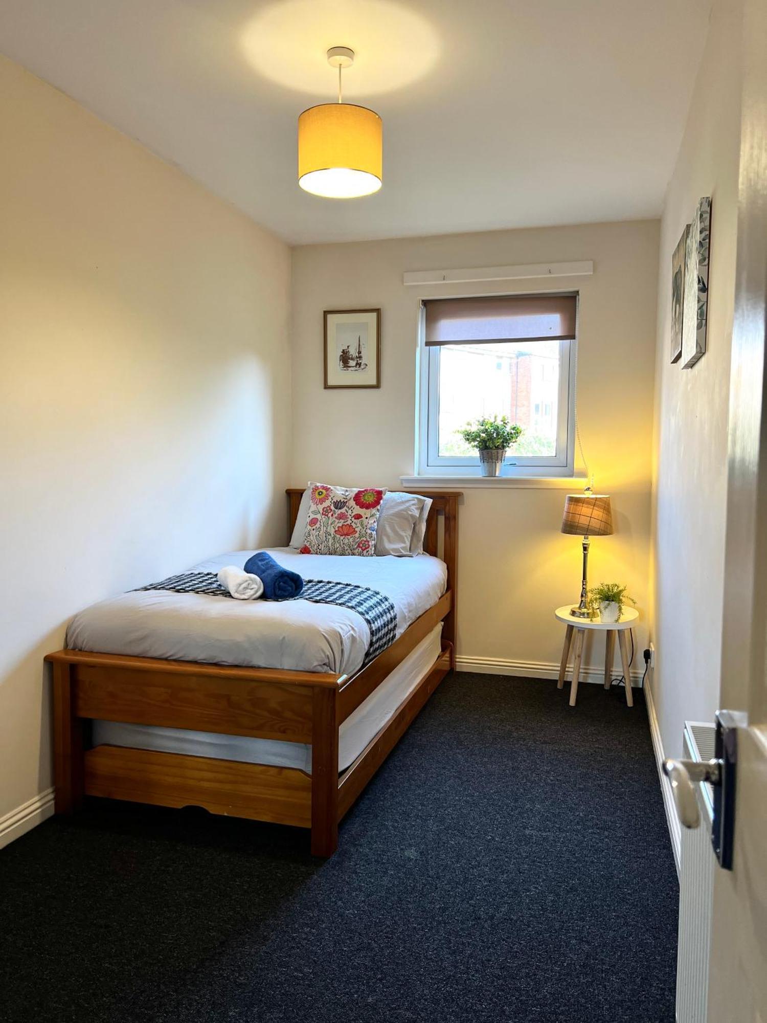 グラスゴーStylish Modern Flat With Juliet Balcony & Parkingアパートメント エクステリア 写真