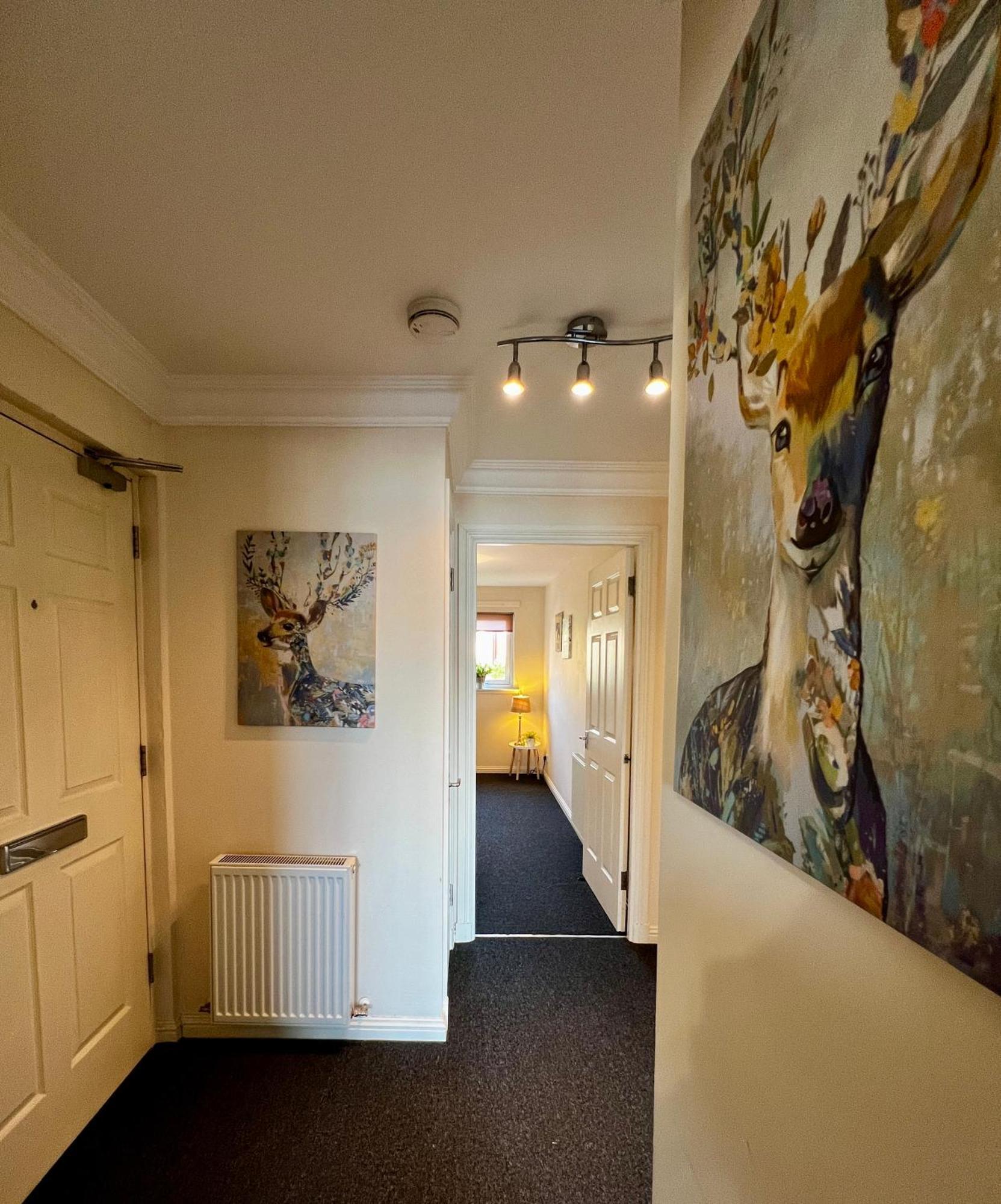 グラスゴーStylish Modern Flat With Juliet Balcony & Parkingアパートメント エクステリア 写真